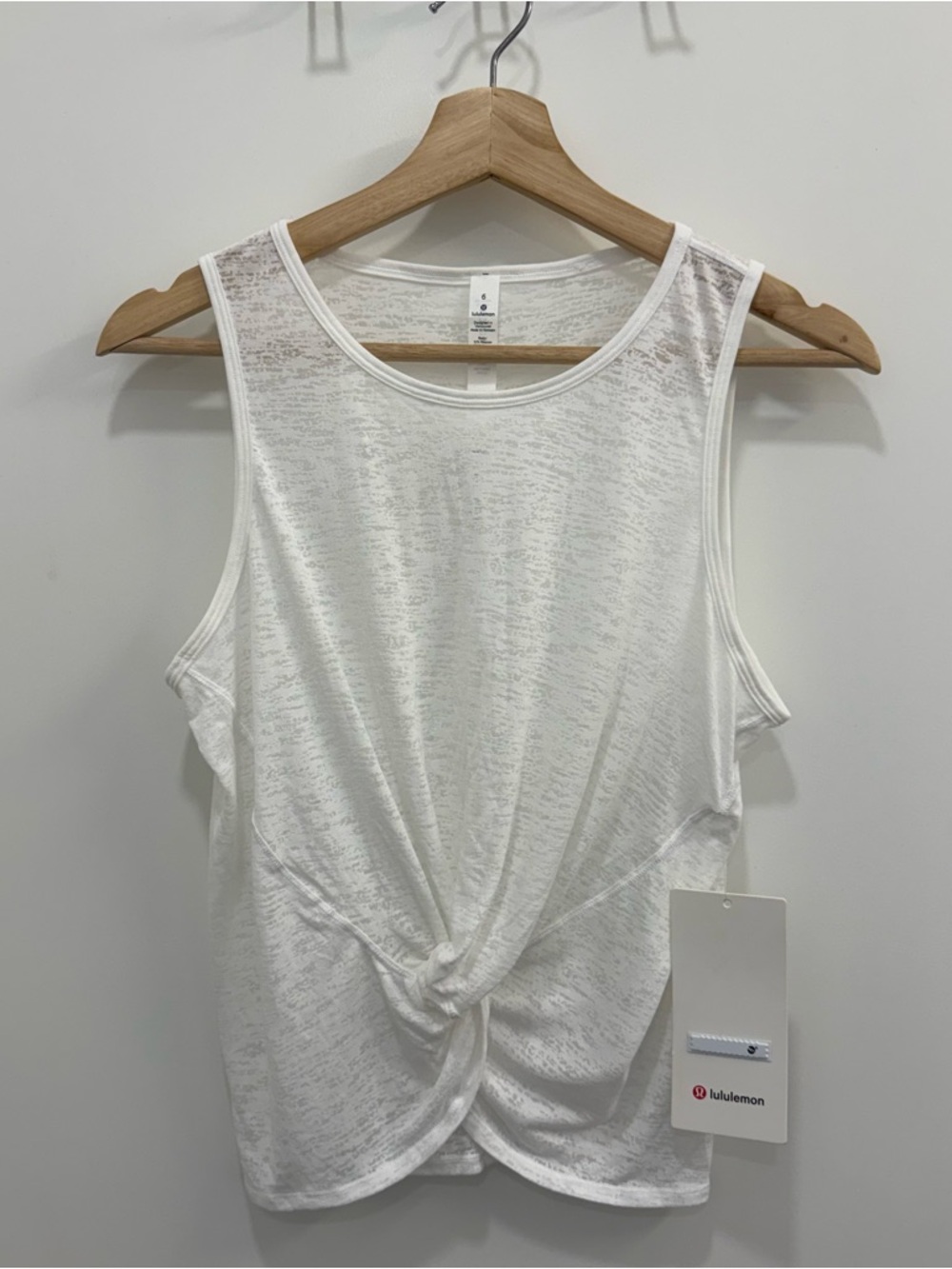 Lululemon Breeze Through Twist Tank in White Twist-Front Sleeveless Top size 6 - Picture 4 of 7